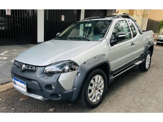 FIAT STRADA 1.8 MPI ADVENTURE CE 16V FLEX 2P MANUAL FIAT STRADA 1.8 MPI ADVENTURE CE 16V FLEX 2P MANUAL